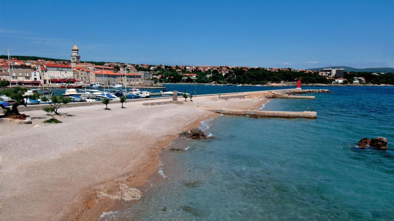 Studio Apartmani “Jarnecic” Krk Town Exteriör bild