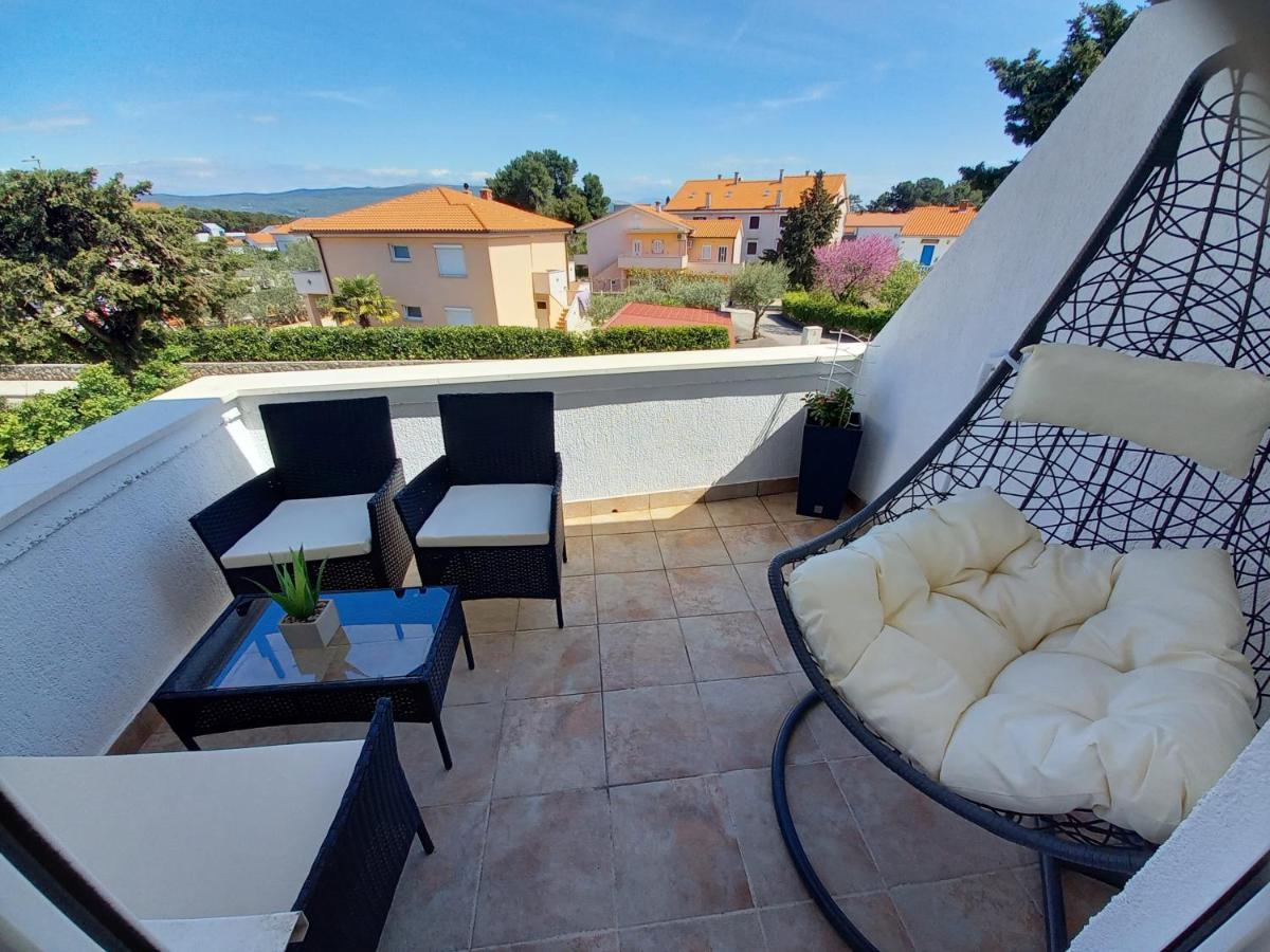 Studio Apartmani “Jarnecic” Krk Town Exteriör bild