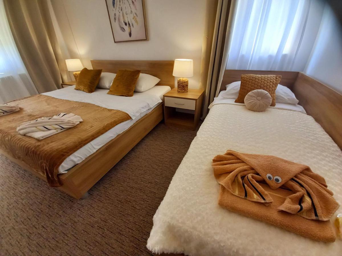 Studio Apartmani “Jarnecic” Krk Town Exteriör bild