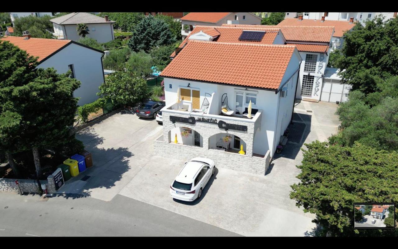 Studio Apartmani “Jarnecic” Krk Town Exteriör bild