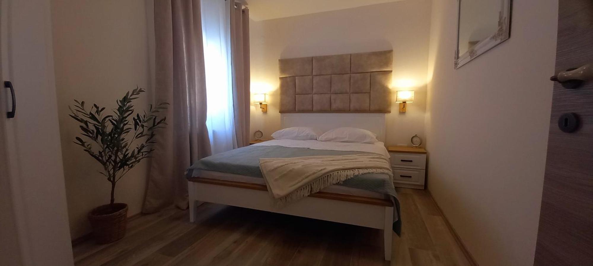 Studio Apartmani “Jarnecic” Krk Town Exteriör bild