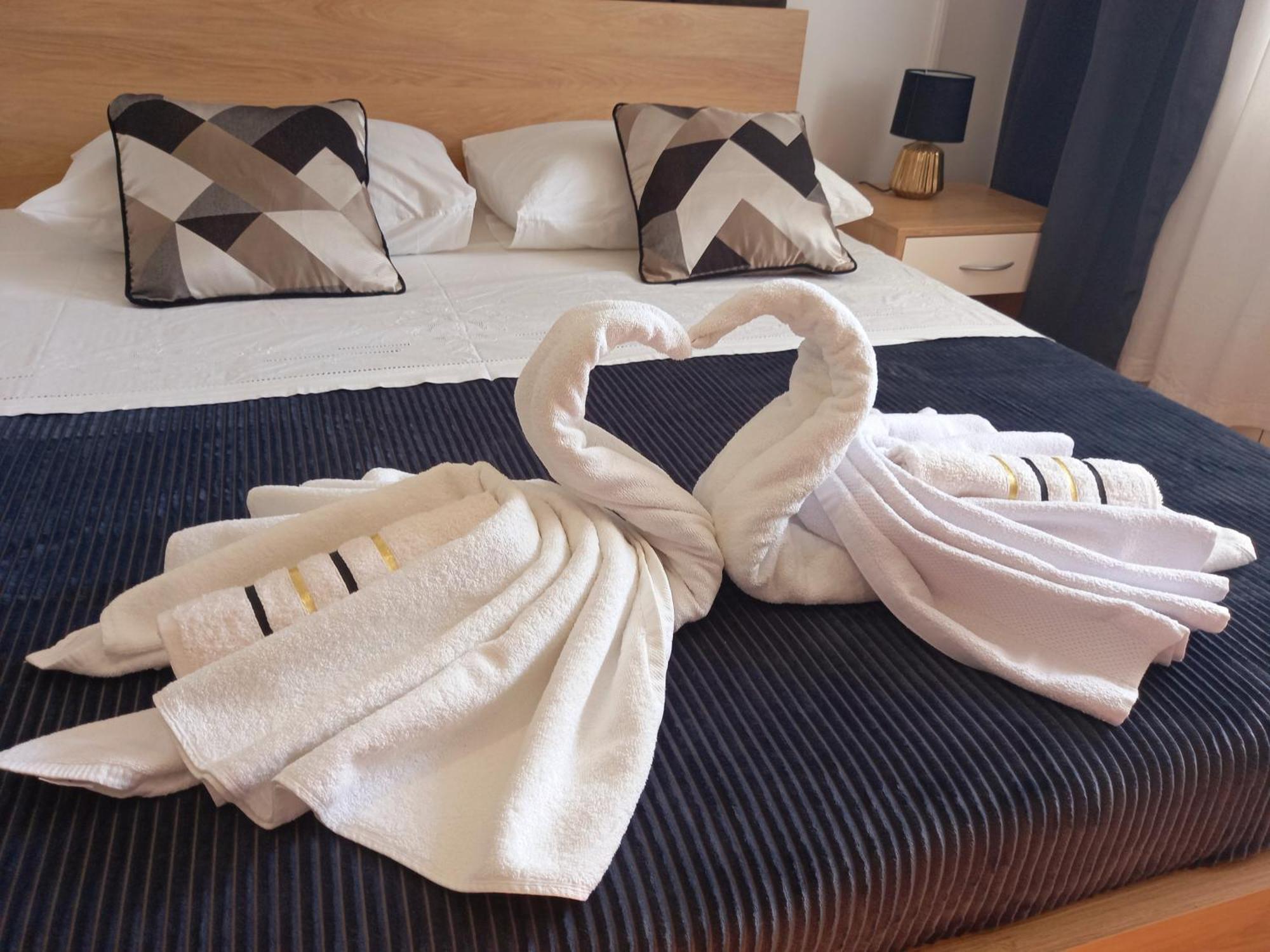 Studio Apartmani “Jarnecic” Krk Town Exteriör bild
